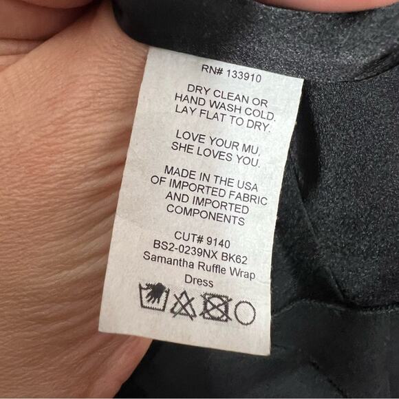 NWT Show me your mumu Samantha Ruffle Wrap
Dress black Sz 3X missing belt - Picture 8 of 10